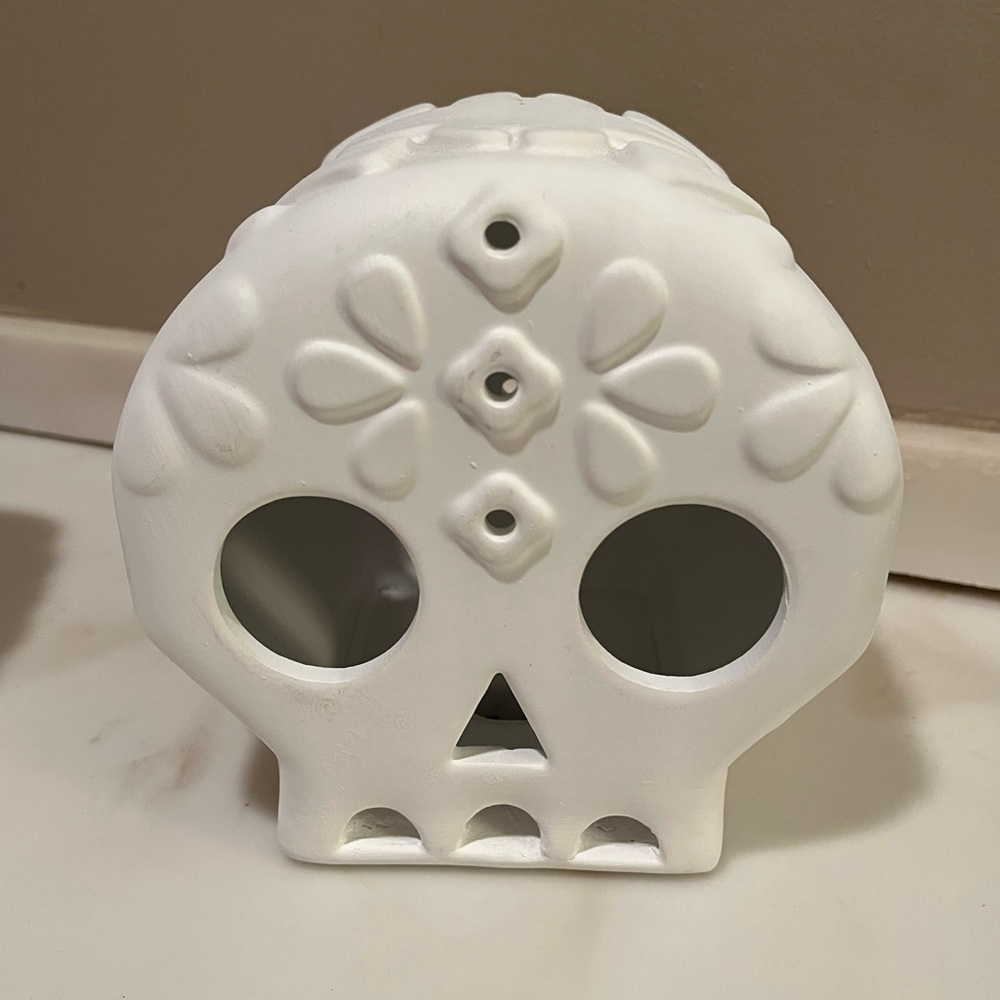 Mondo Llama Dia de los Muertos Lit Ceramic Calavera Decor